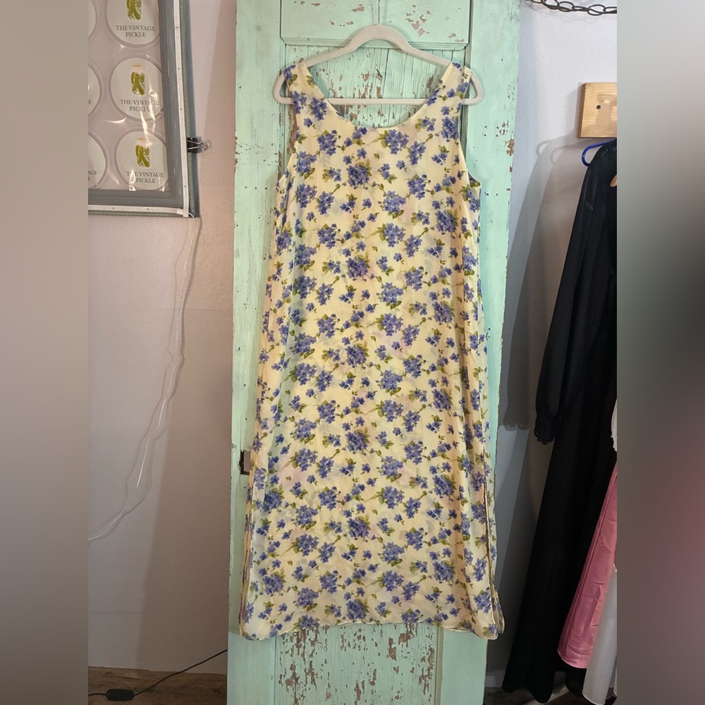 Floral Sleeveless maxi Dress - Yellow and Purple reversible